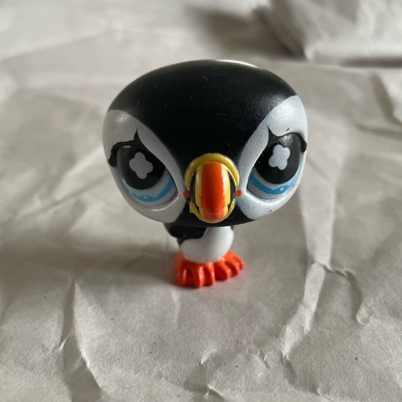 Littlest Pet Shop Black Puffin - Picture 1 of 4